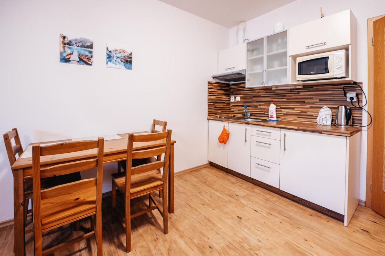 Lipno Nad Vltavou - Apartman 23 - Wifi, Parking, Netflix Eksteriør billede
