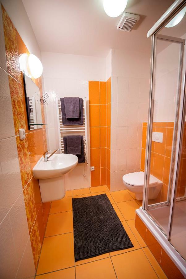 Lipno Nad Vltavou - Apartman 23 - Wifi, Parking, Netflix Eksteriør billede